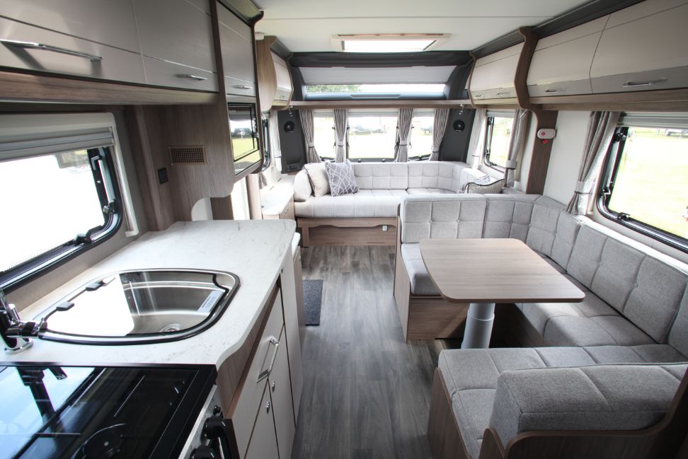 Caravan Review: Coachman Acadia & Acadia Xtra 2024 range -Raymond James Caravans