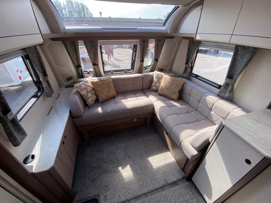 2025 Coachman Acadia 675 Xtra