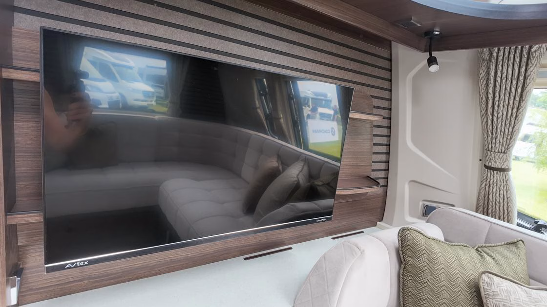 2027 Coachman Laser 855 Xtra
