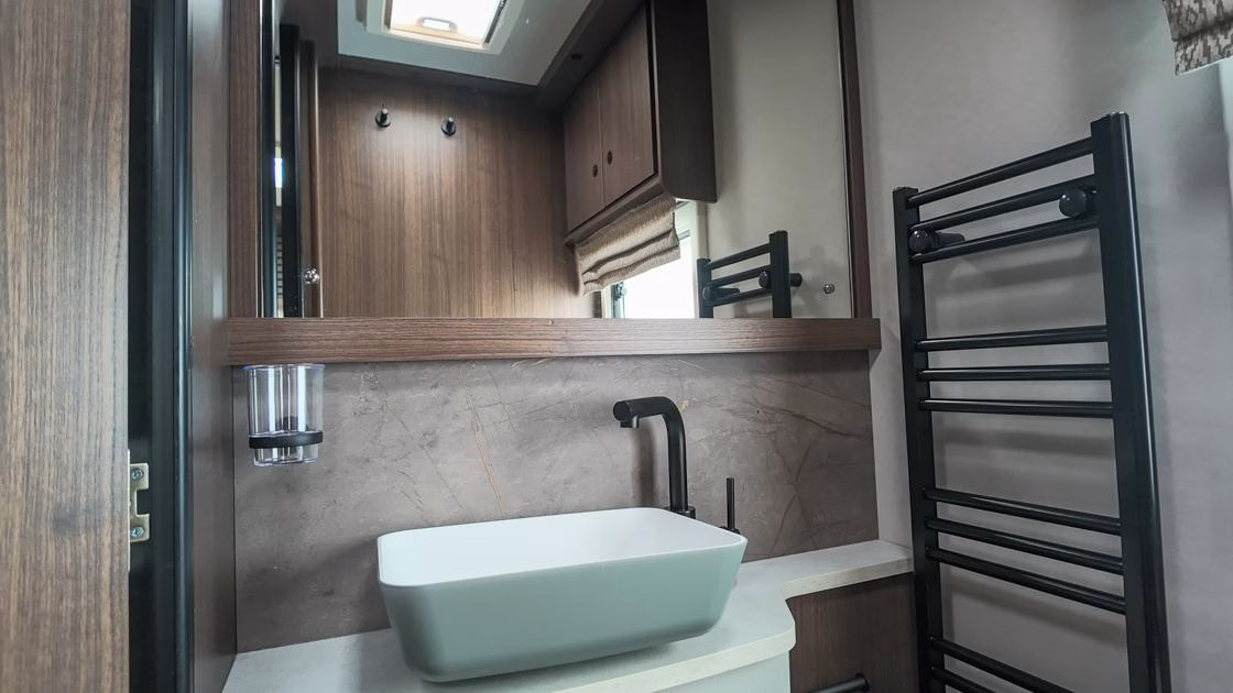 2027 Coachman Laser 855 Xtra