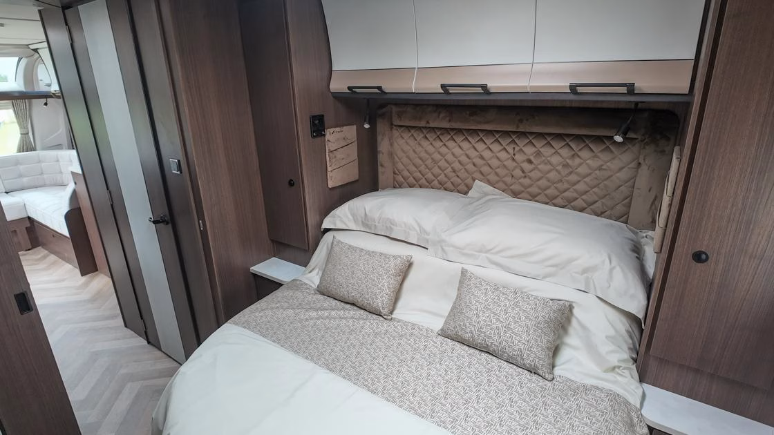 2027 Coachman Laser 855 Xtra