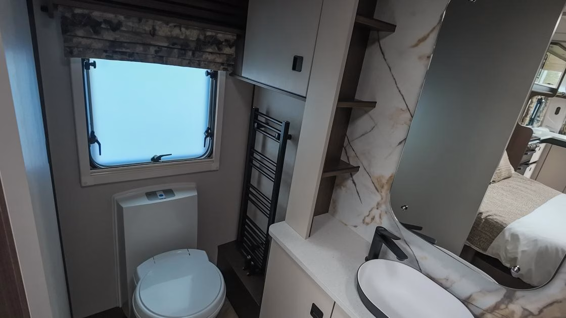 Coachman Lusso III 2027
