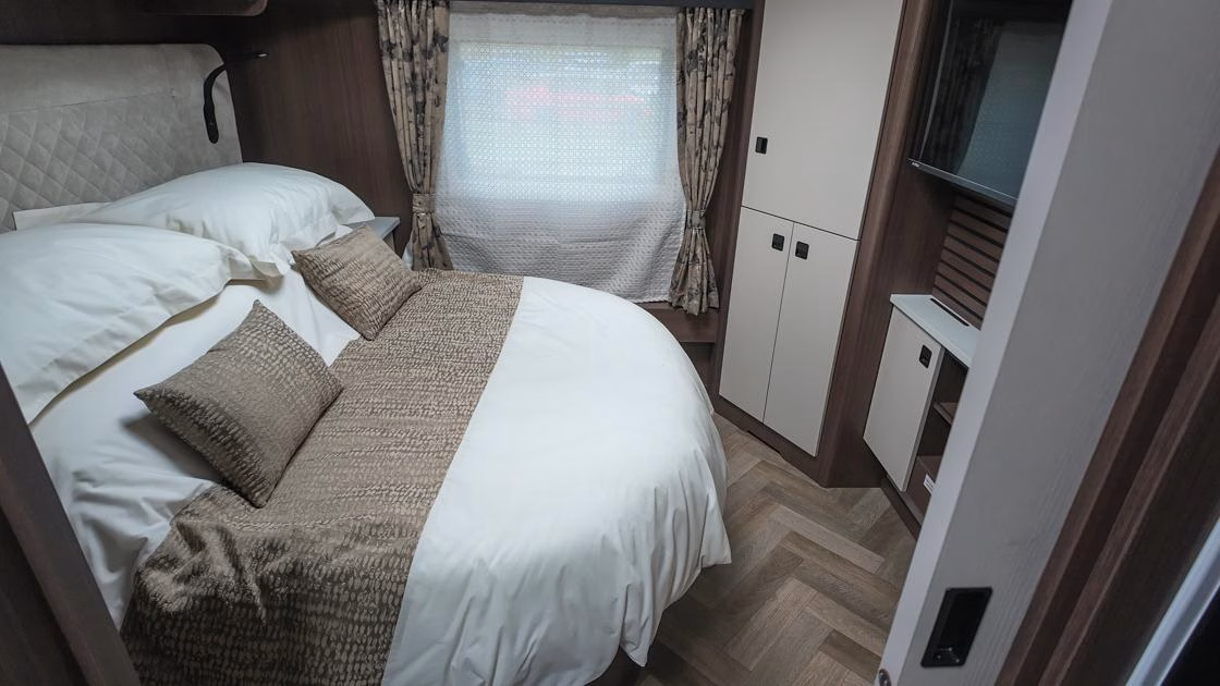 Coachman Lusso IV 2027