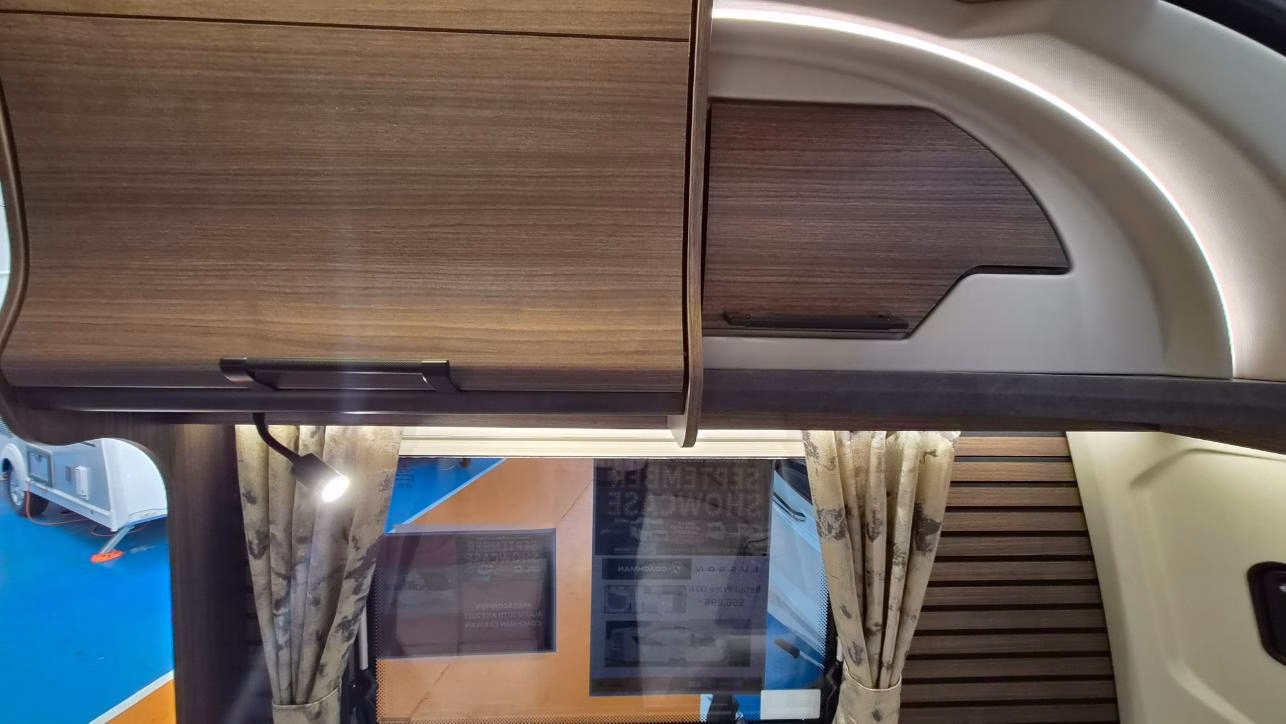 Coachman LUSSO IV 2027
