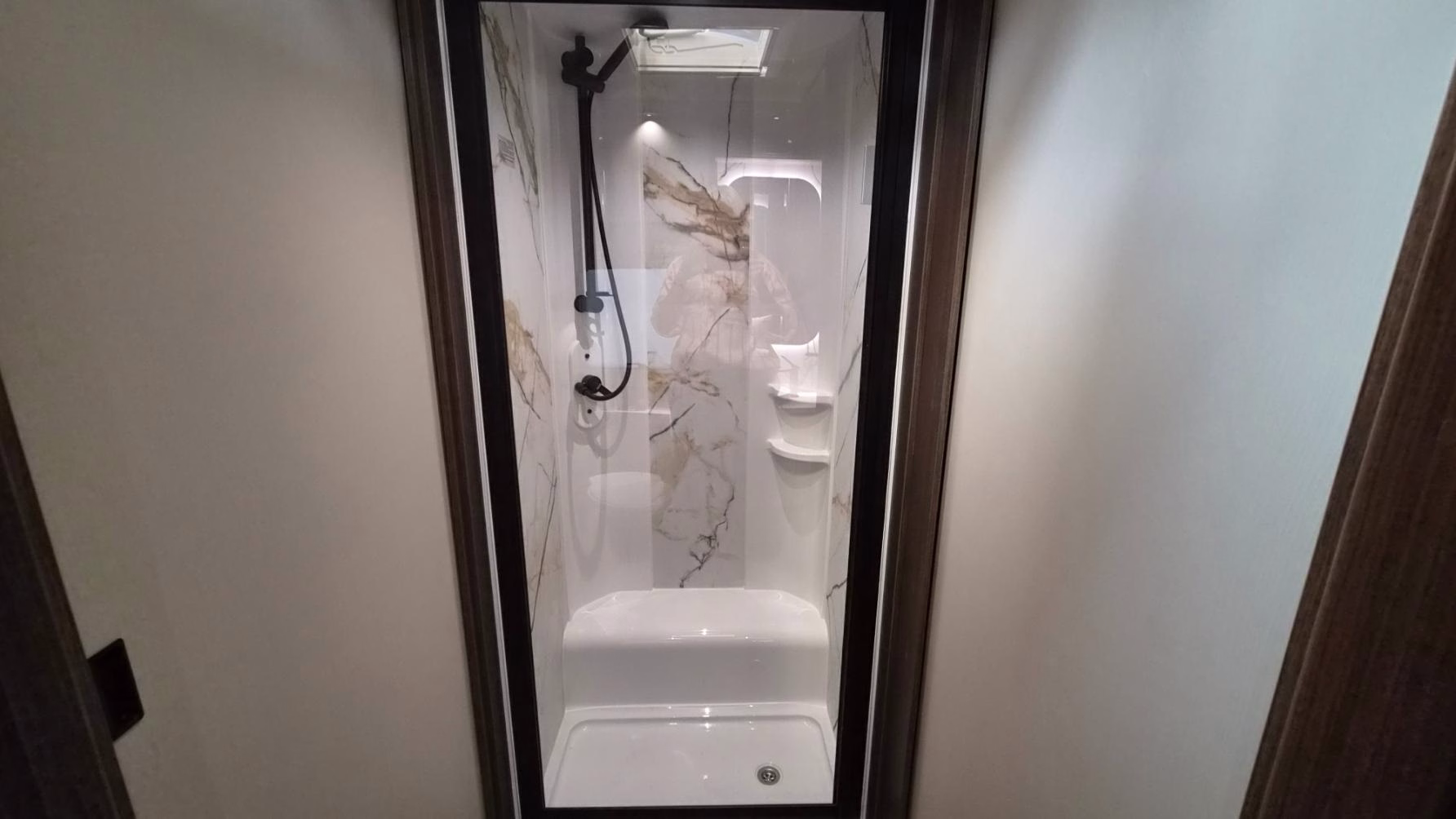 Coachman LUSSO IV 2027