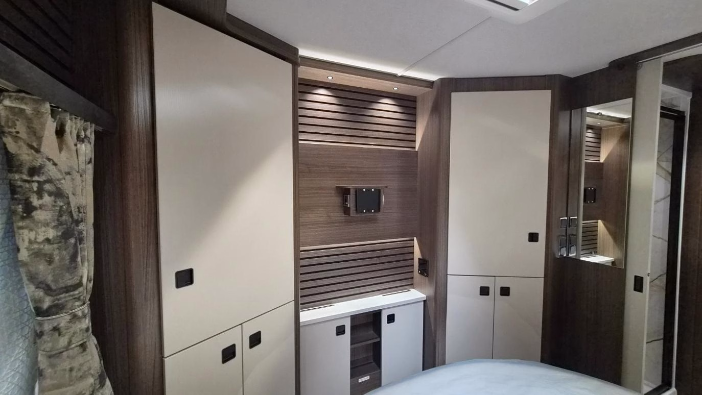 Coachman LUSSO IV 2027