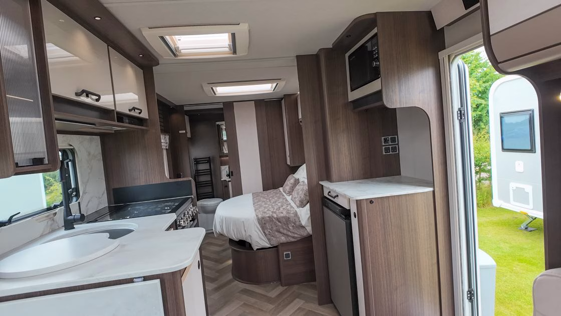 Coachman VIP 575 2027