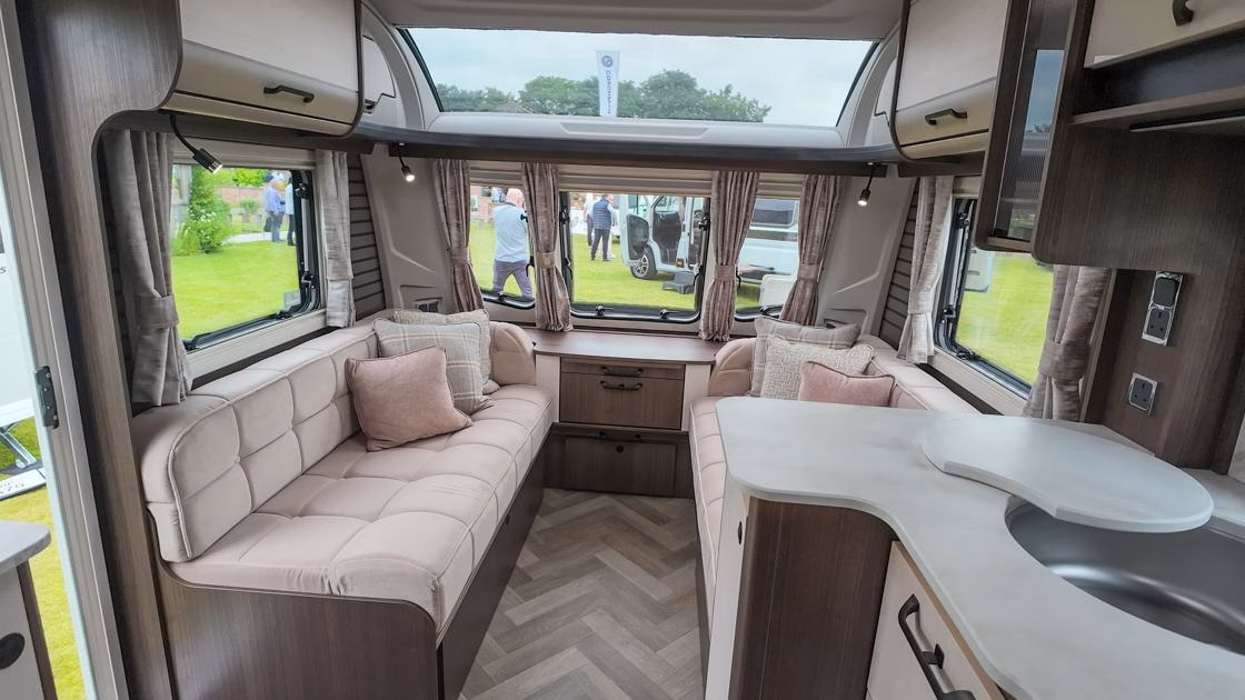 Coachman VIP 575 2027