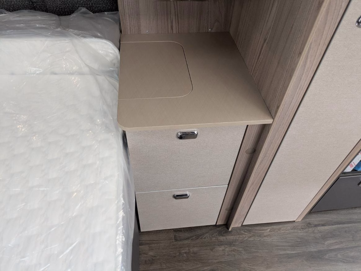Swift Conqueror 645 Grande 2027