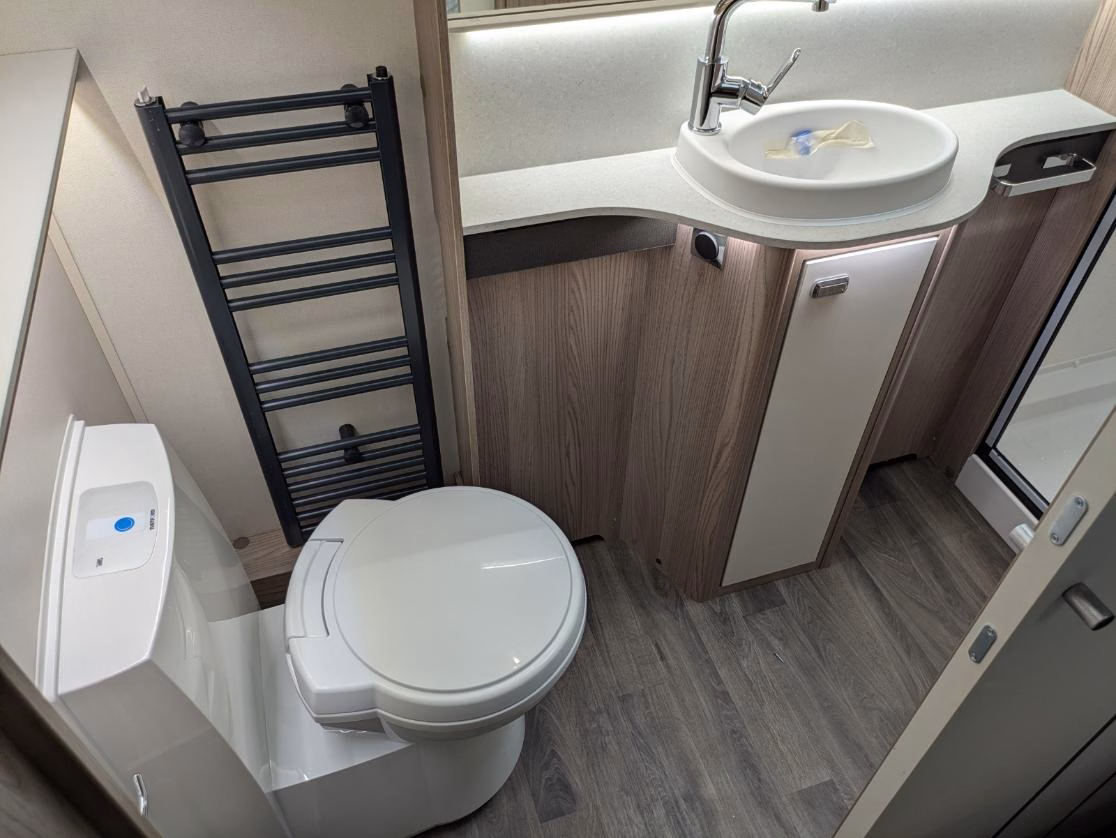 Swift Conqueror 645 Grande 2027