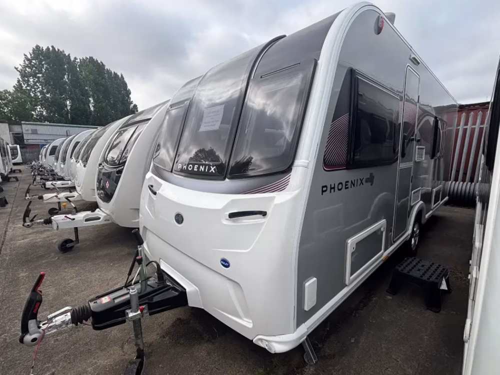 2025 Bailey Phoenix GT75 440 front